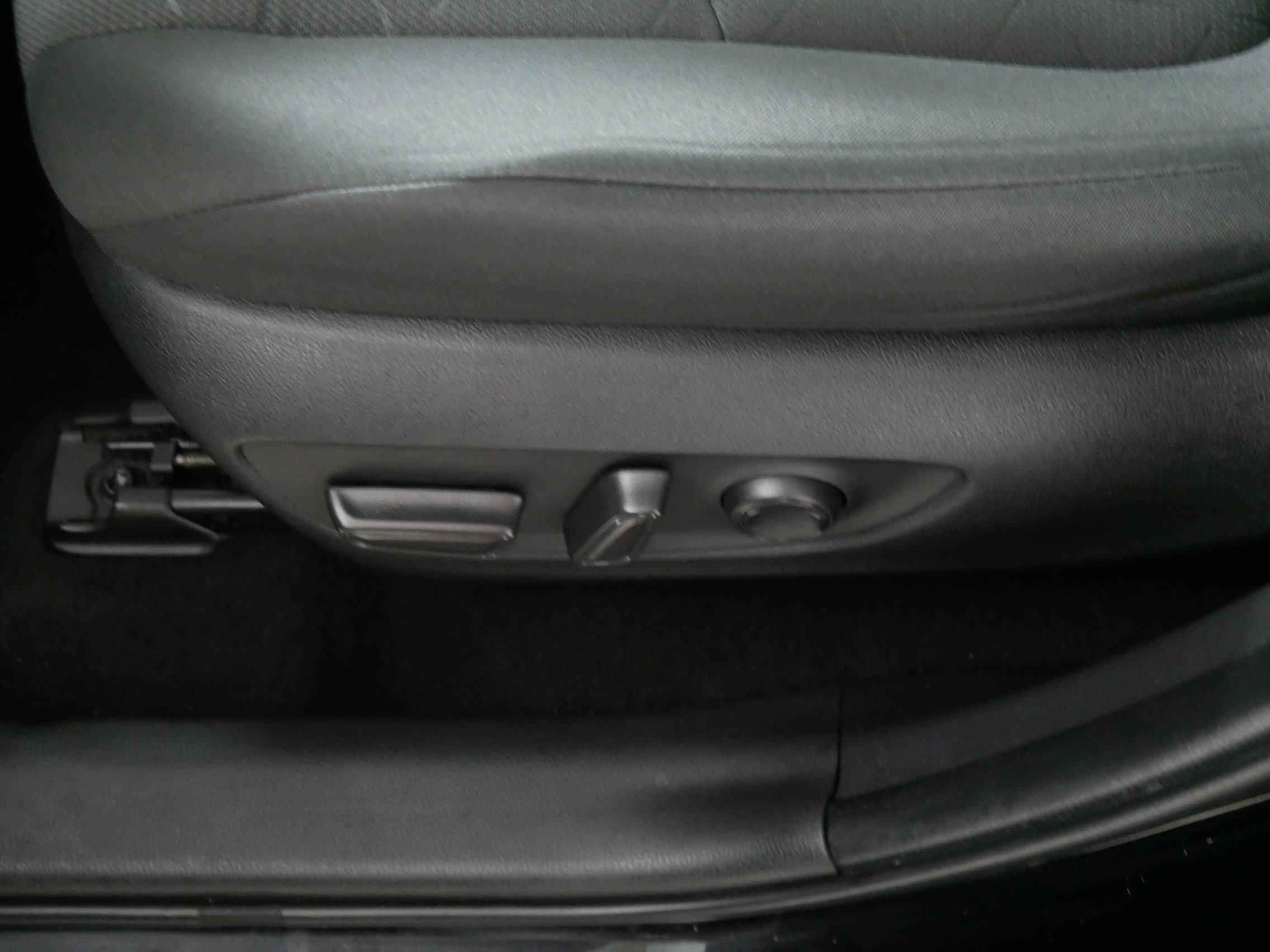 Used 2023 Toyota RAV4 XLE AWD/4WD image 20
