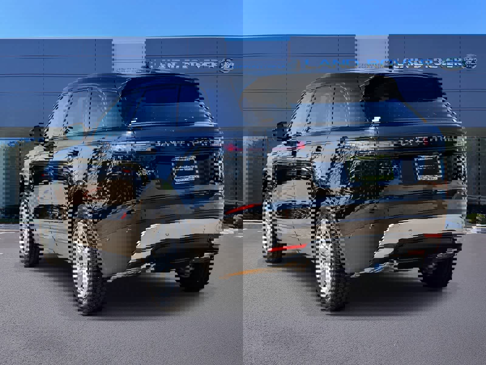 Used 2025 Land Rover Range Rover Velar S image 6