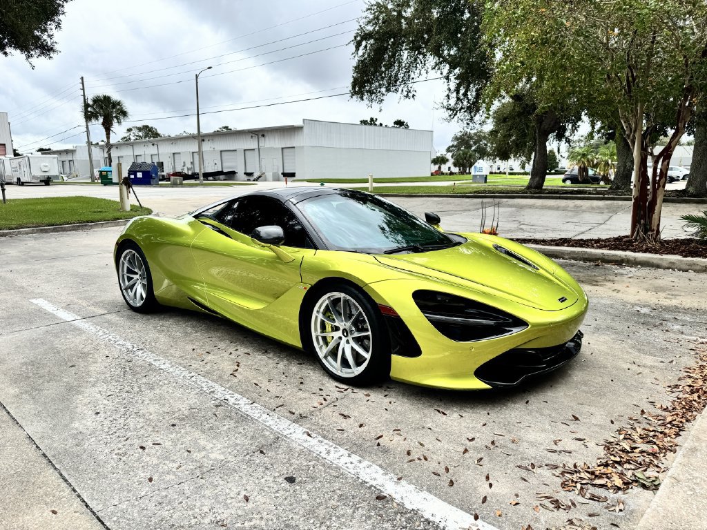 Used 2022 McLaren 720S Performance RWD image 2