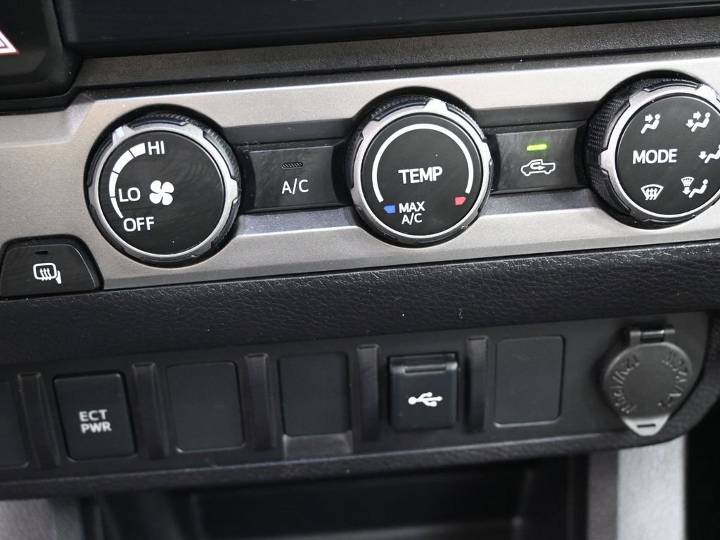 Used 2022 Toyota Tacoma SR w/ SR Convenience Package image 24
