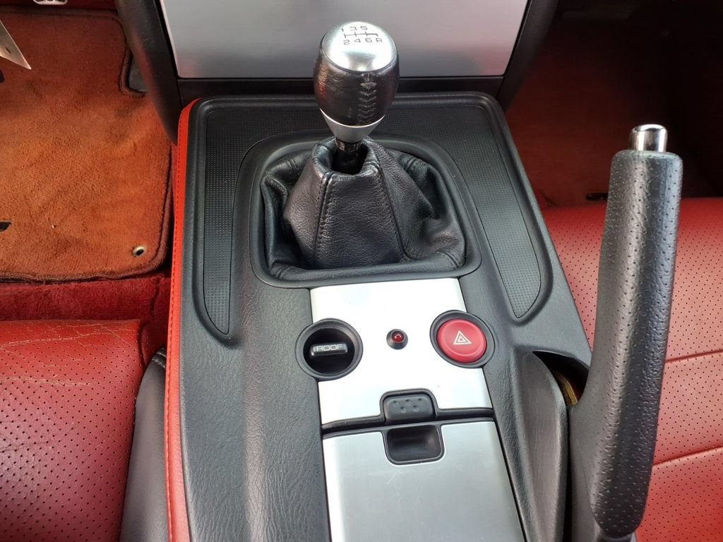Used 2004 Honda S2000 image 21