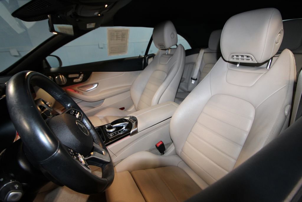 Used 2020 Mercedes-Benz C 300 Cabriolet image 4