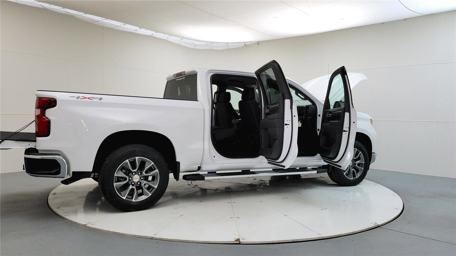 Used 2026 Chevrolet Silverado 1500 LT w/ Protection Package AWD/4WD image 12