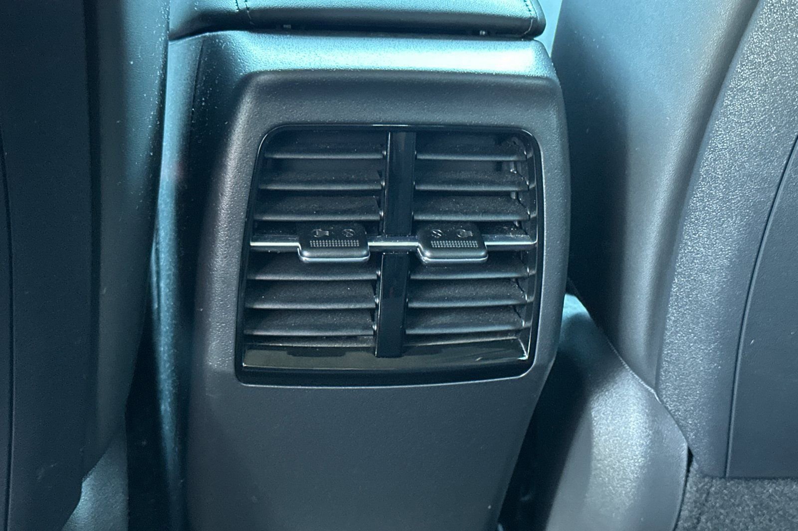 Certified 2025 Kia Niro EX w/ EX Cold Weather Package image 43