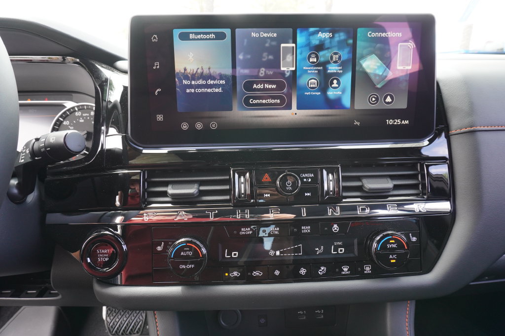 New 2026 Nissan Pathfinder Rock Creek w/ Rock Creek Premium Package AWD/4WD image 21