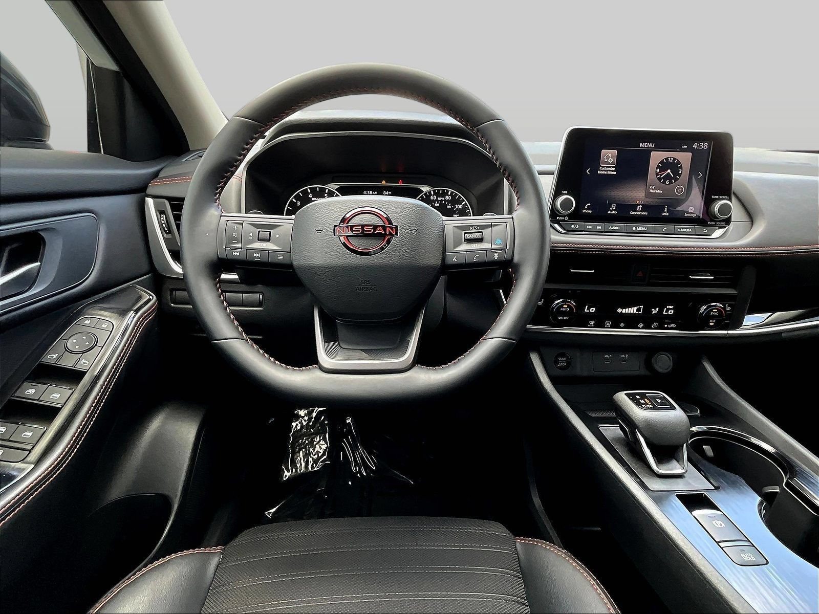 Used 2025 Nissan Rogue SV AWD/4WD image 10