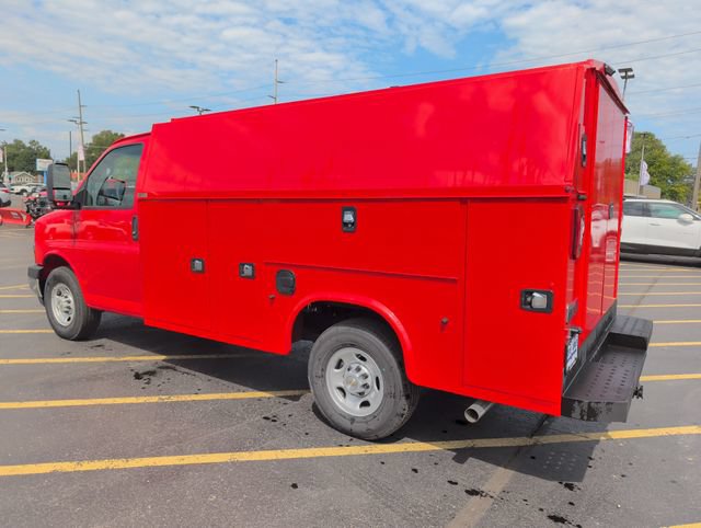 New 2026 Chevrolet Express 3500 w/ Power Convenience Package RWD image 4