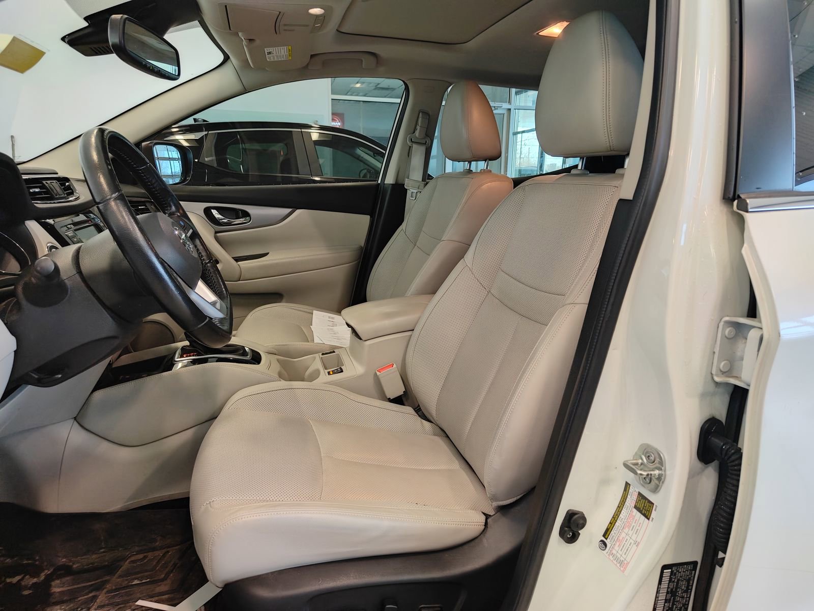 Used 2020 Nissan Rogue Sport SL w/ Premium Package image 10