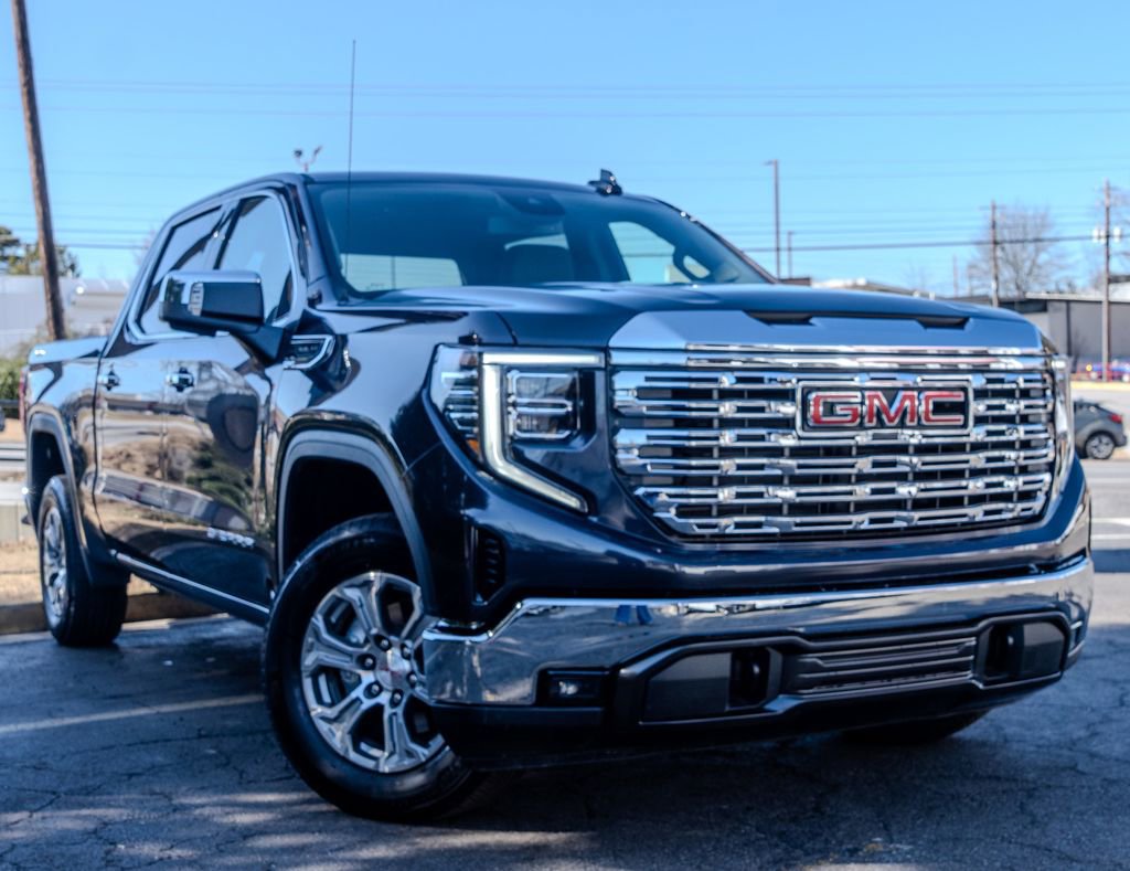 Used 2025 GMC Sierra 1500 SLT AWD/4WD image 3