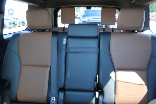 Used 2025 Lexus GX 550 w/ Accessory Package (Z1) AWD/4WD image 26