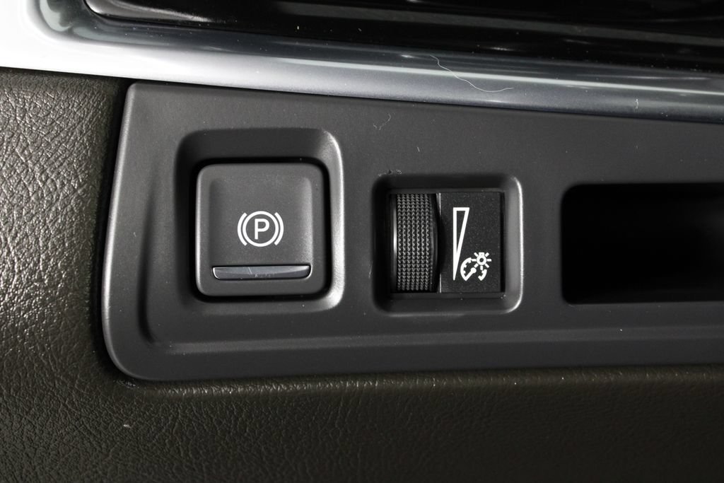 Used 2023 Cadillac XT6 Premium Luxury FWD image 24