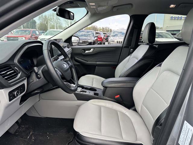 Used 2024 Ford Escape Platinum AWD/4WD image 10