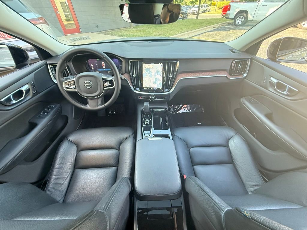 Used 2025 Volvo S60 T8 Plus w/ Climate Package image 18