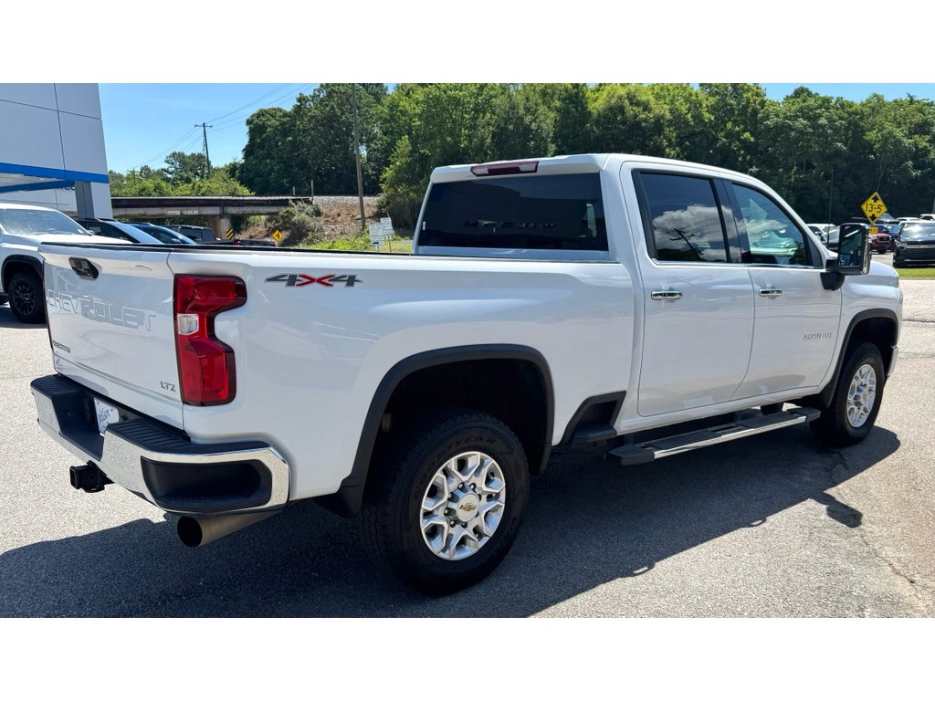 Used 2023 Chevrolet Silverado 2500 LTZ AWD/4WD image 7