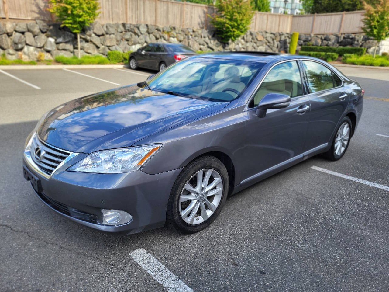 Used 2012 Lexus ES 350 Base 4dr Sedan image 2