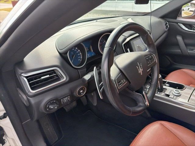 Used 2019 Maserati Ghibli RWD image 13