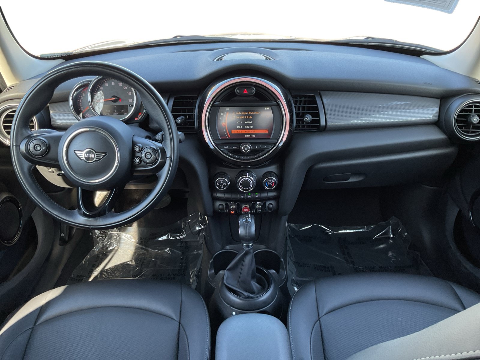 Used 2019 MINI Cooper 4-Door Hardtop w/ Storage Package FWD image 10