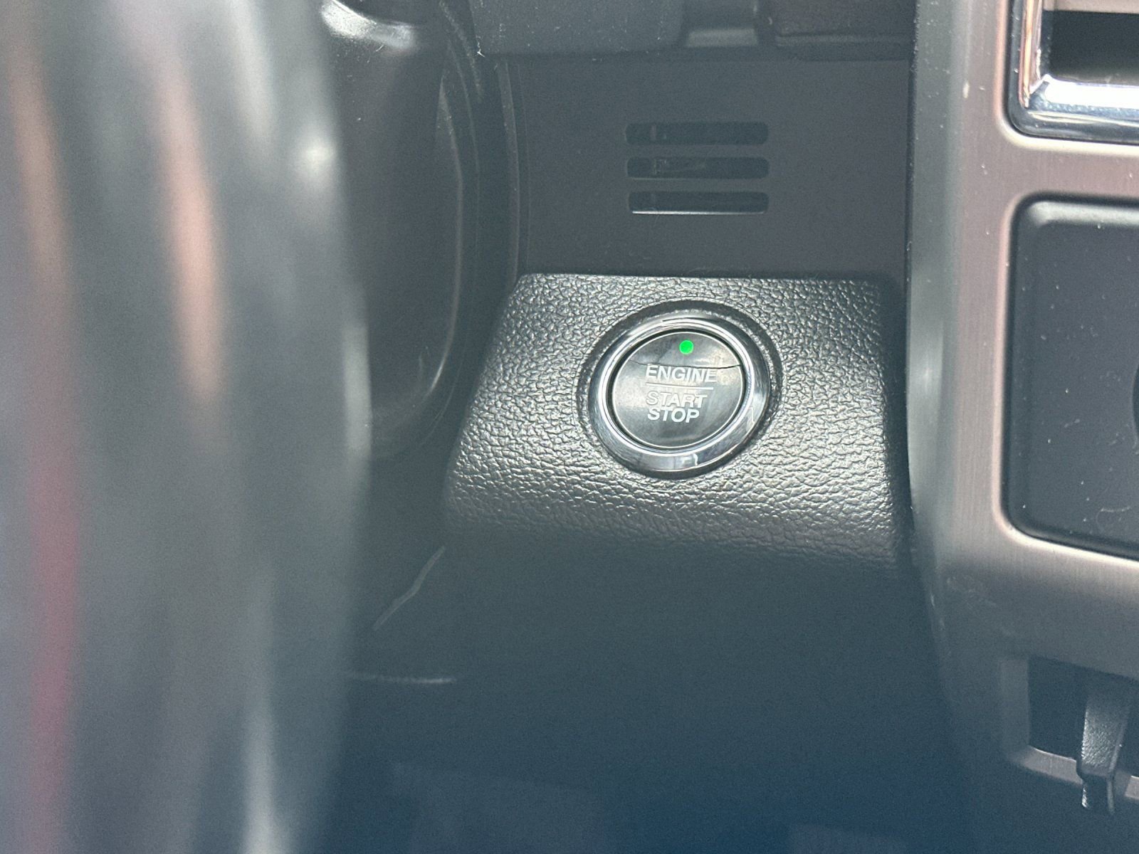 Used 2017 Ford F350 Platinum image 21