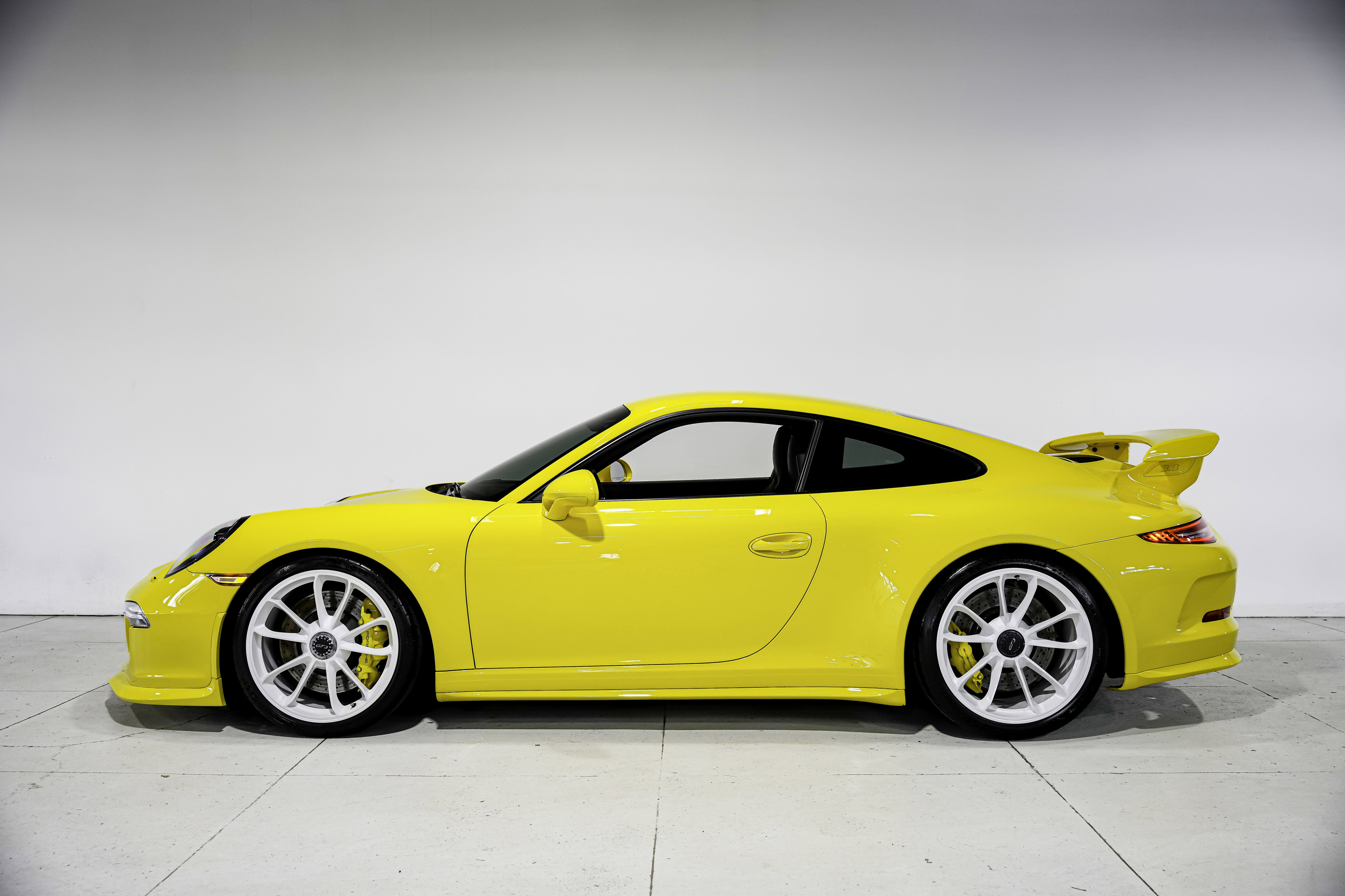 Used 2015 Porsche 911 GT3 image 7