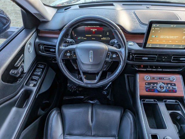 Used 2020 Lincoln Aviator Reserve w/ Equipment Group 202A AWD/4WD image 17