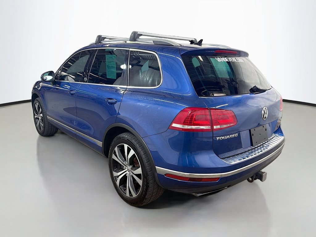 Used 2017 Volkswagen Touareg Wolfsburg Edition AWD/4WD image 7