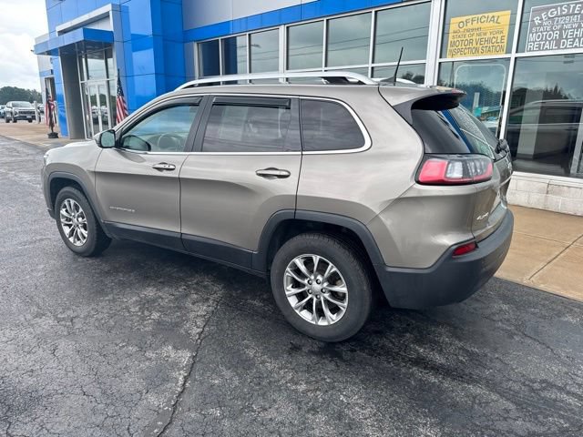 Used 2019 Jeep Cherokee Latitude Plus w/ Cold Weather Group AWD/4WD image 2