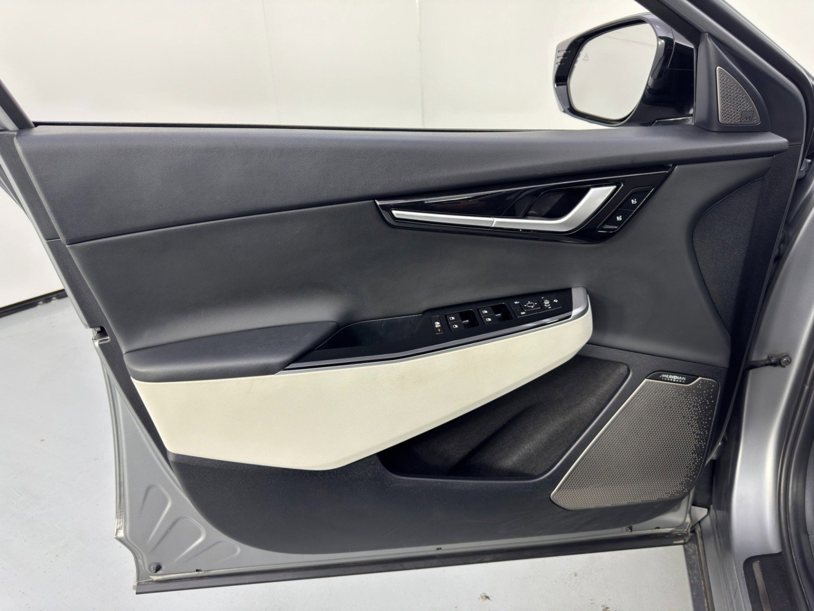 Used 2023 Kia EV6 GT-Line w/ GT-Line White Seat Package image 45