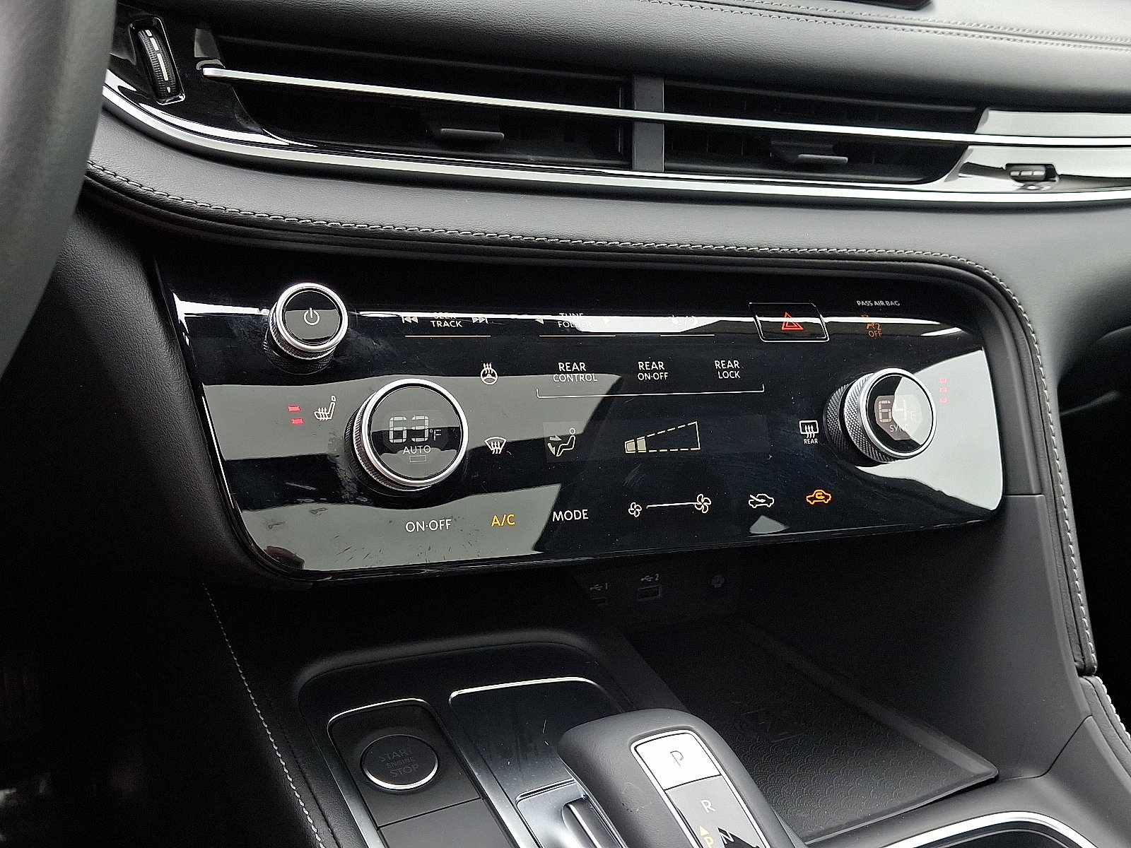 Certified 2024 INFINITI QX60 Pure image 17
