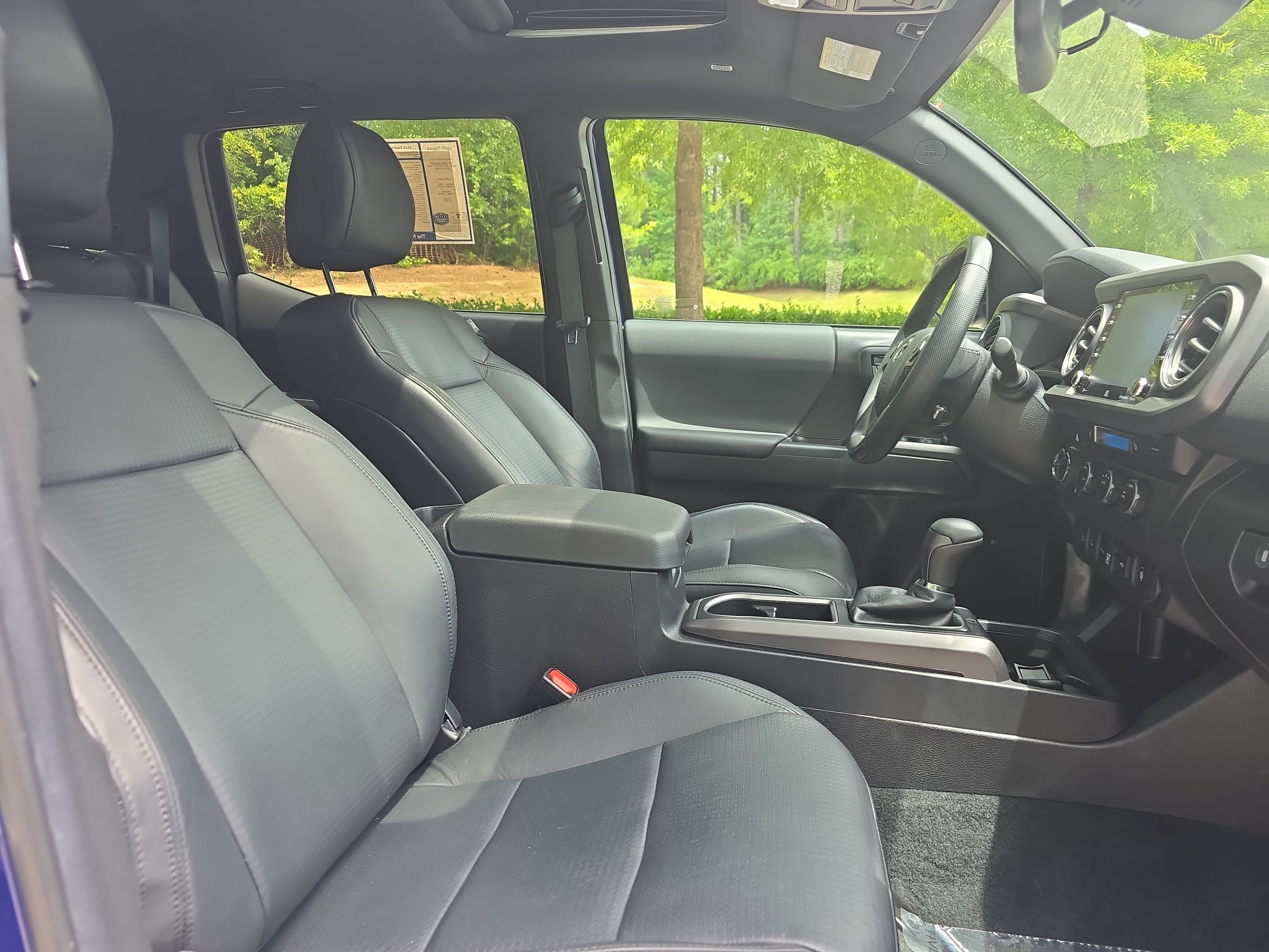 Used 2023 Toyota Tacoma TRD Off-Road w/ TRD Premium Off Road Package AWD/4WD image 10