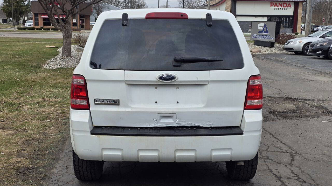 Used 2010 Ford Escape XLS image 5