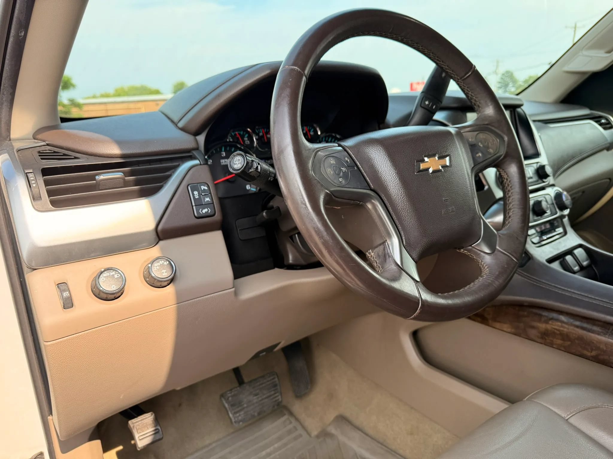 Used 2017 Chevrolet Tahoe LT AWD/4WD image 11
