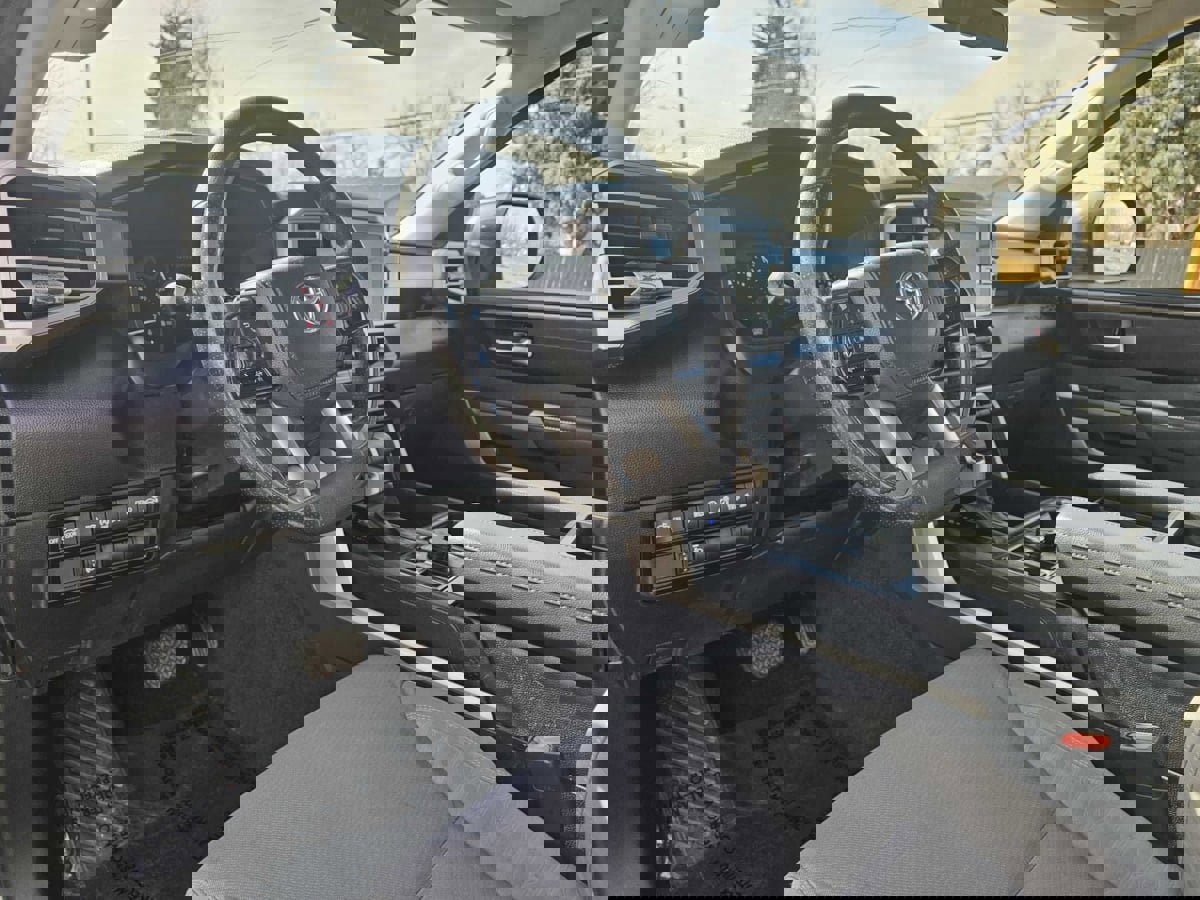 Used 2023 Toyota Tundra SR5 w/ SR5 Convenience Package image 10