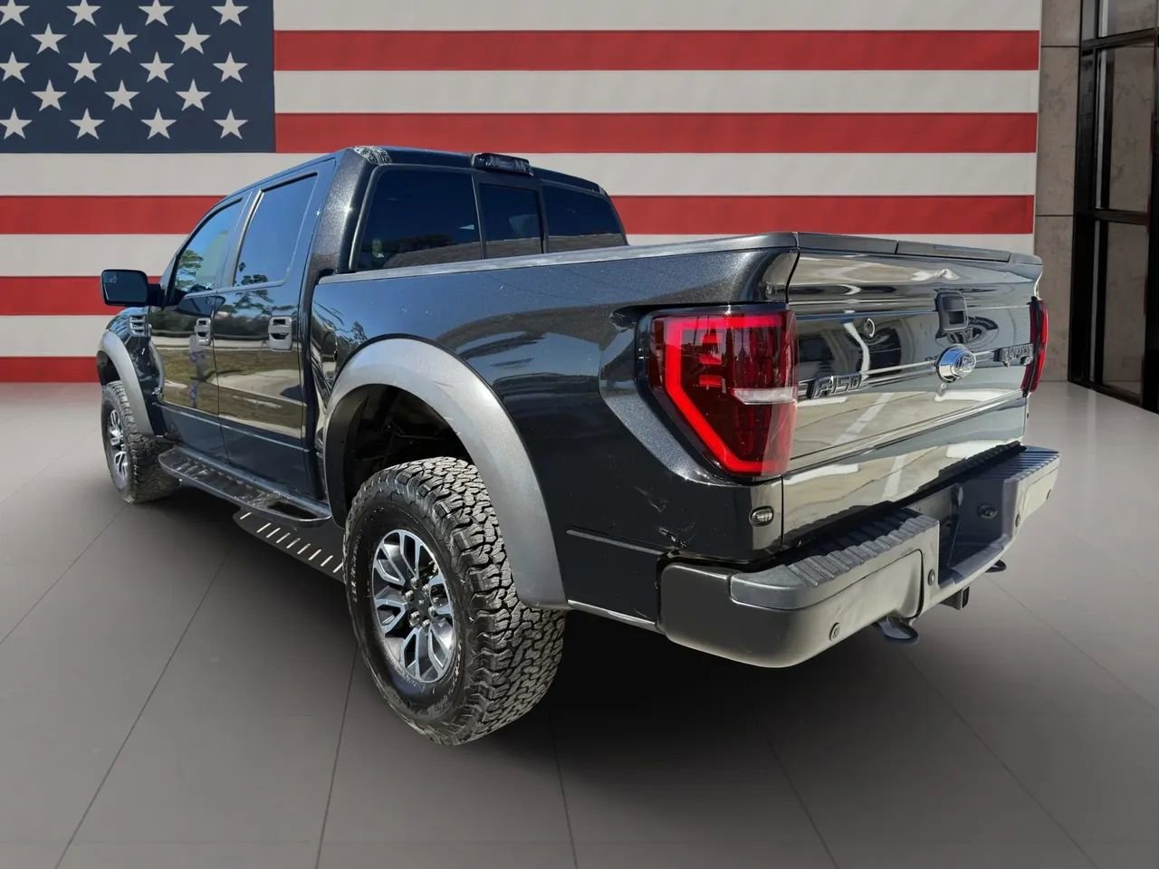Used 2014 Ford F150 Raptor w/ Equipment Group 801A Luxury AWD/4WD image 7