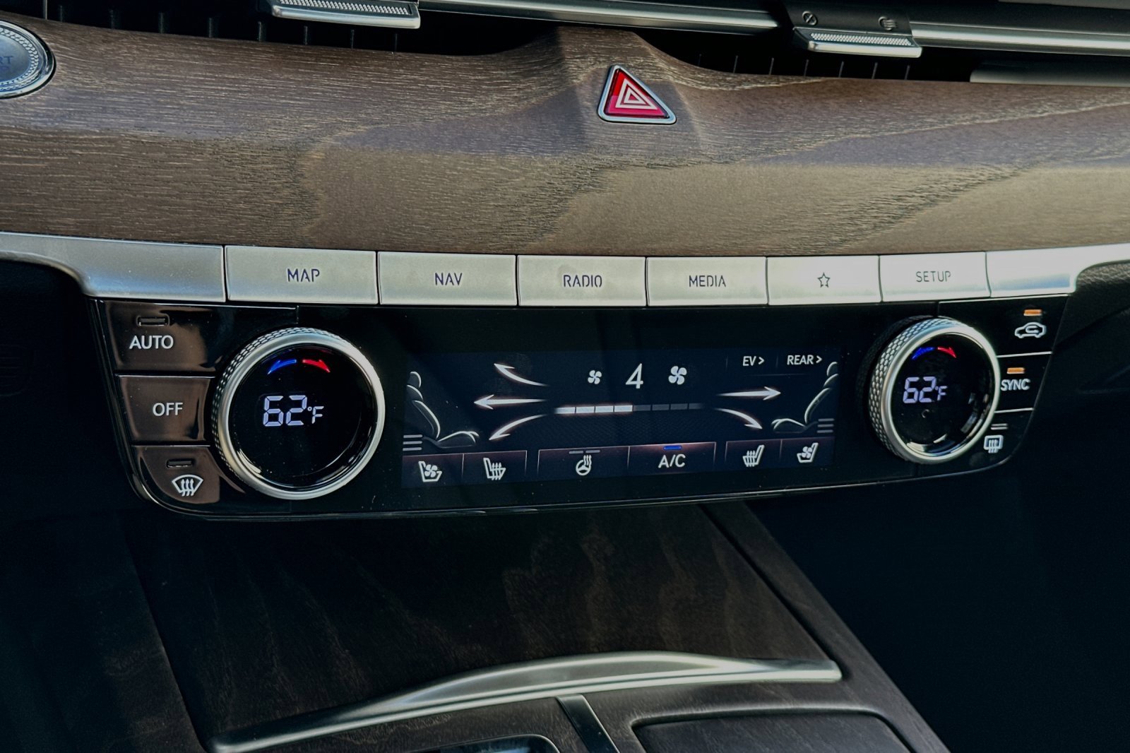 New 2024 Genesis G80 image 23