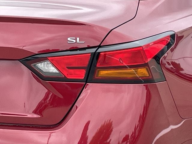 Used 2024 Nissan Altima 2.5 SL FWD image 6