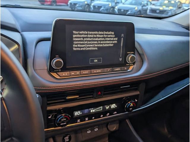 Certified 2025 Nissan Rogue SV image 20