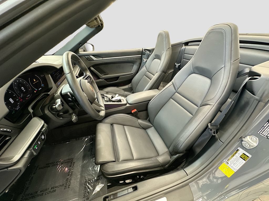 Certified 2025 Porsche 911 Carrera S RWD image 5