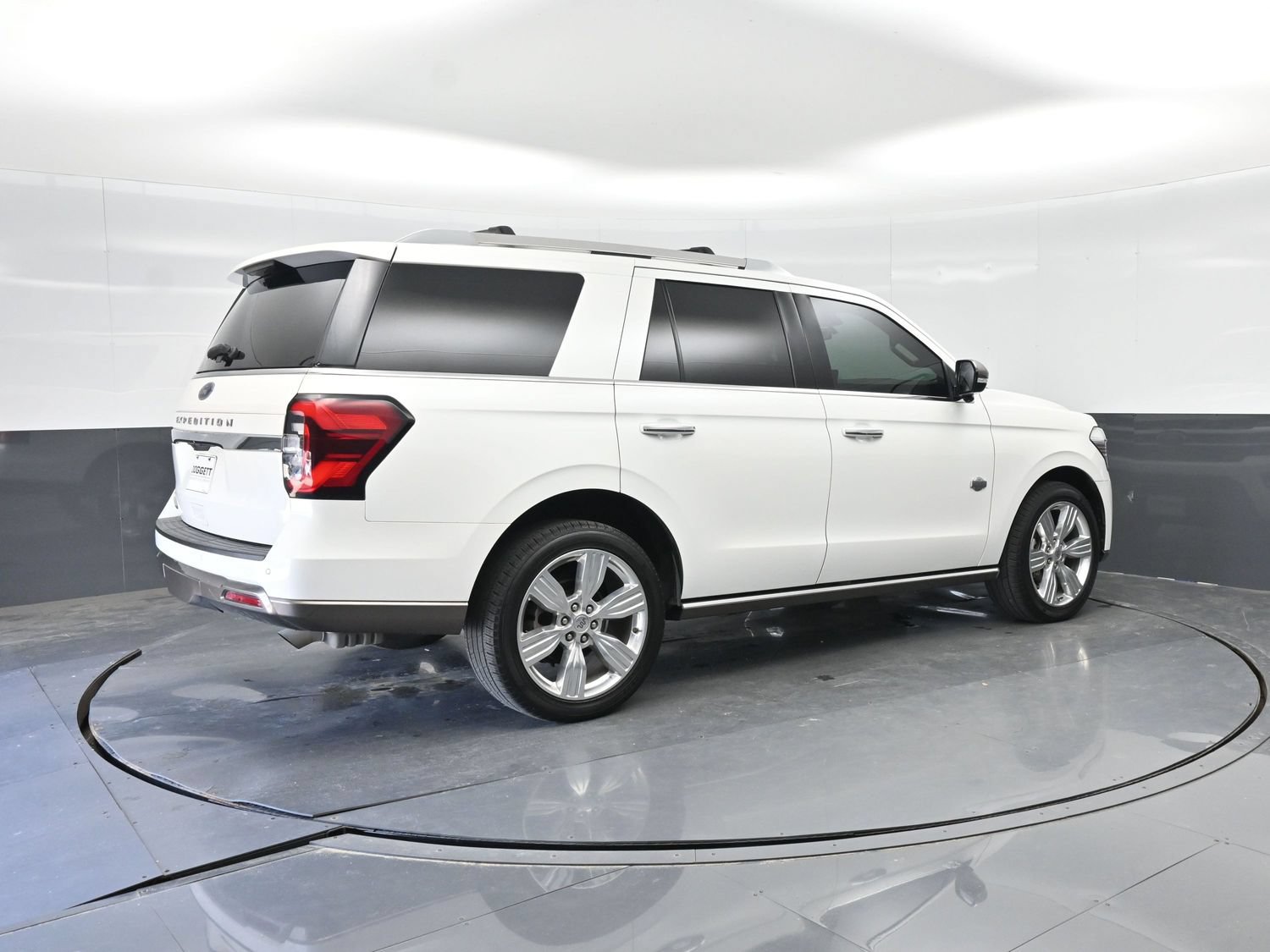 Certified 2023 Ford Expedition King Ranch RWD image 12