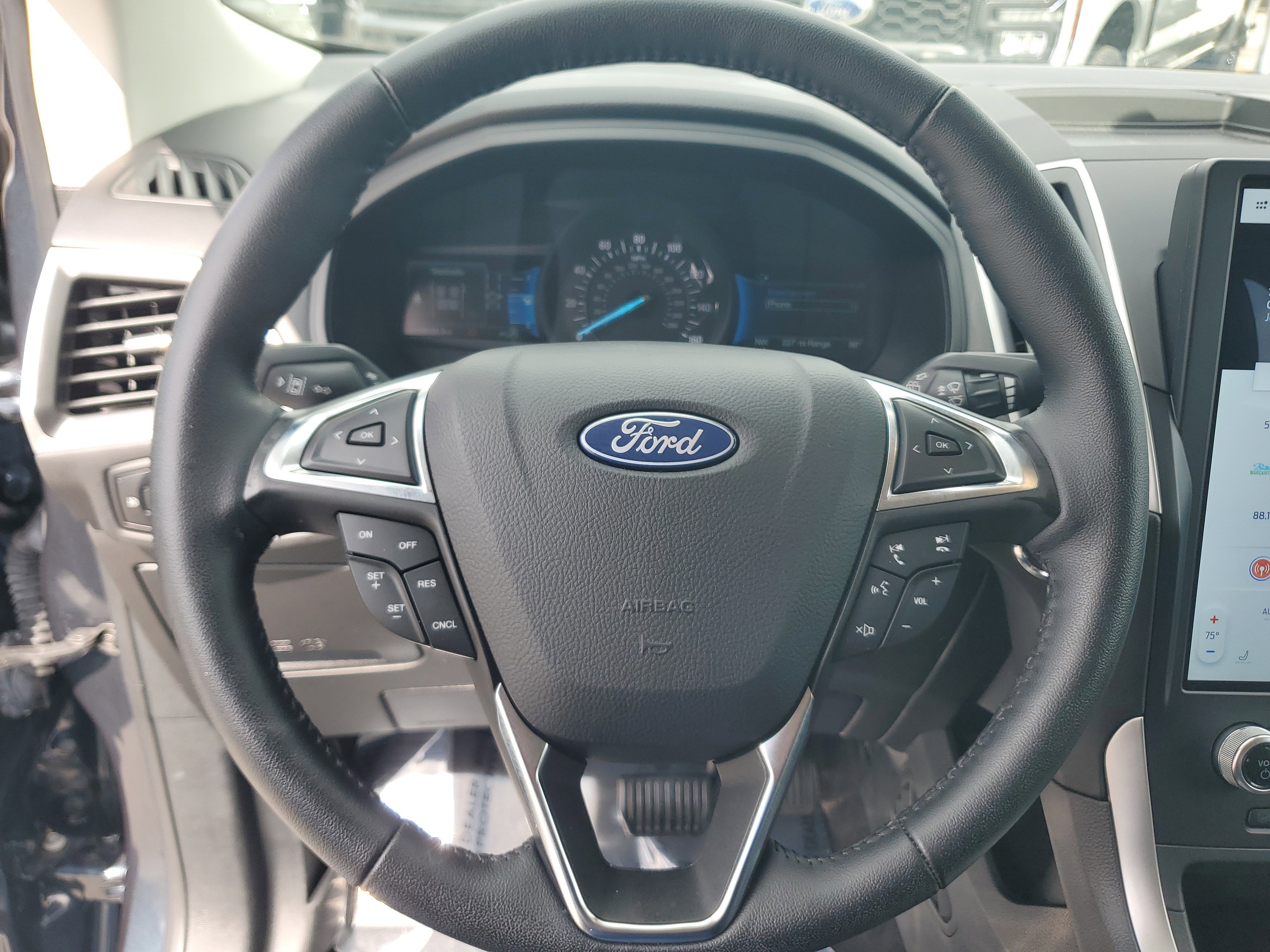 Used 2024 Ford Edge SEL w/ Convenience Package image 21