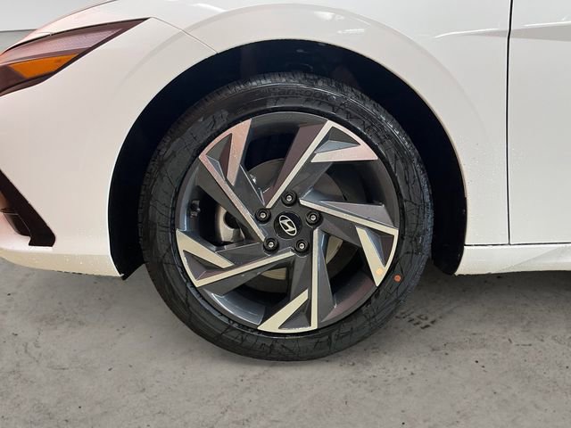 New 2026 Hyundai Elantra Limited image 14