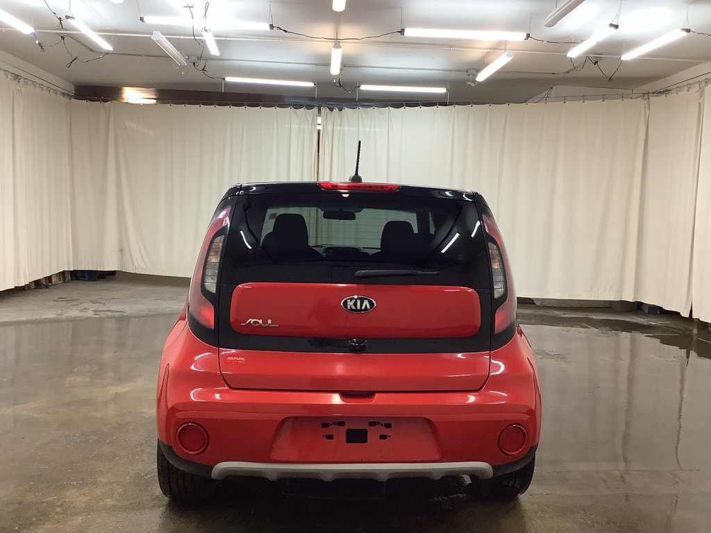 Used 2019 Kia Soul + image 7