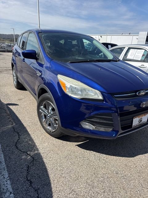 Used 2015 Ford Escape SE image 2