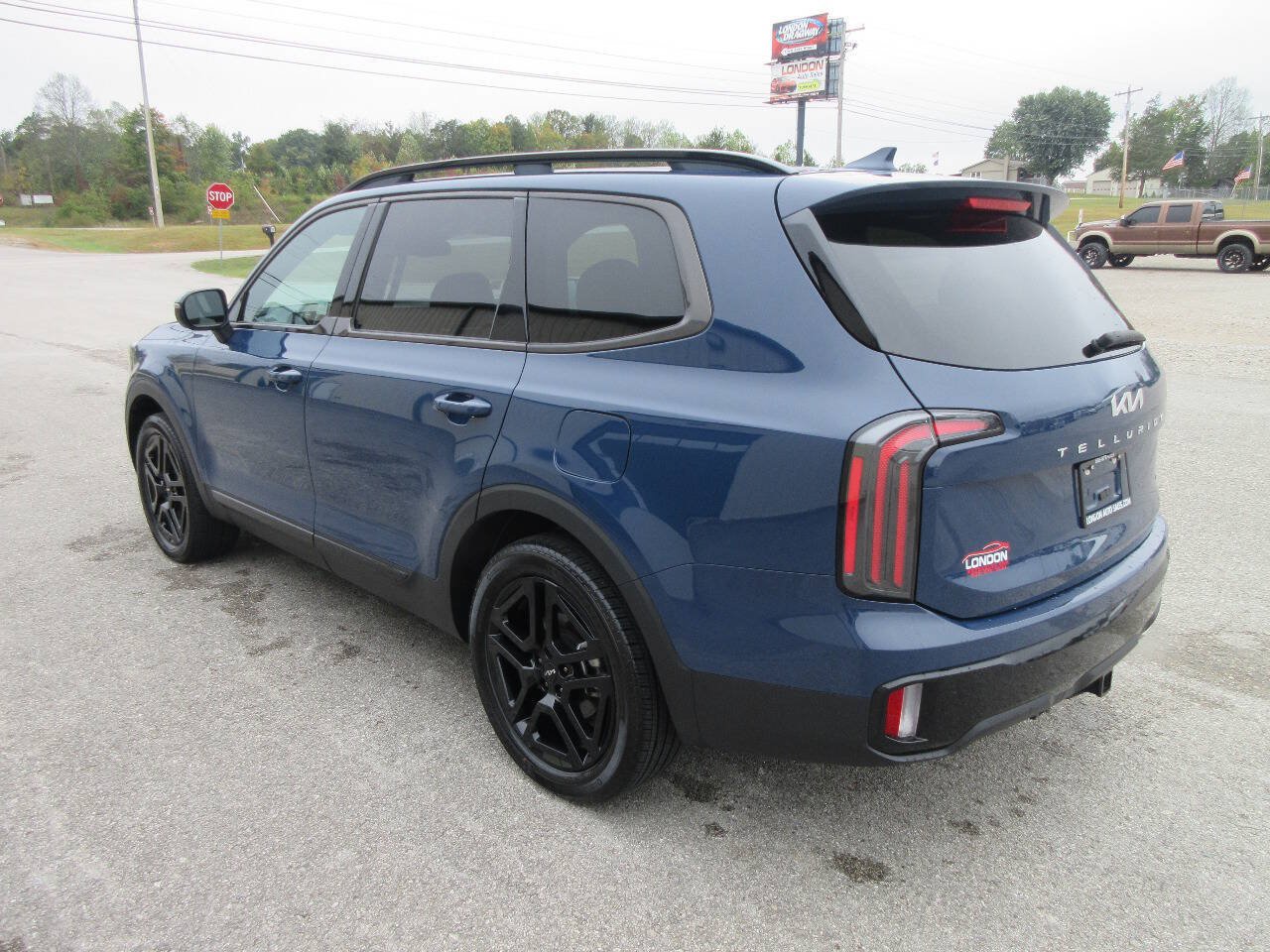 Used 2024 Kia Telluride EX X-Line AWD/4WD image 4