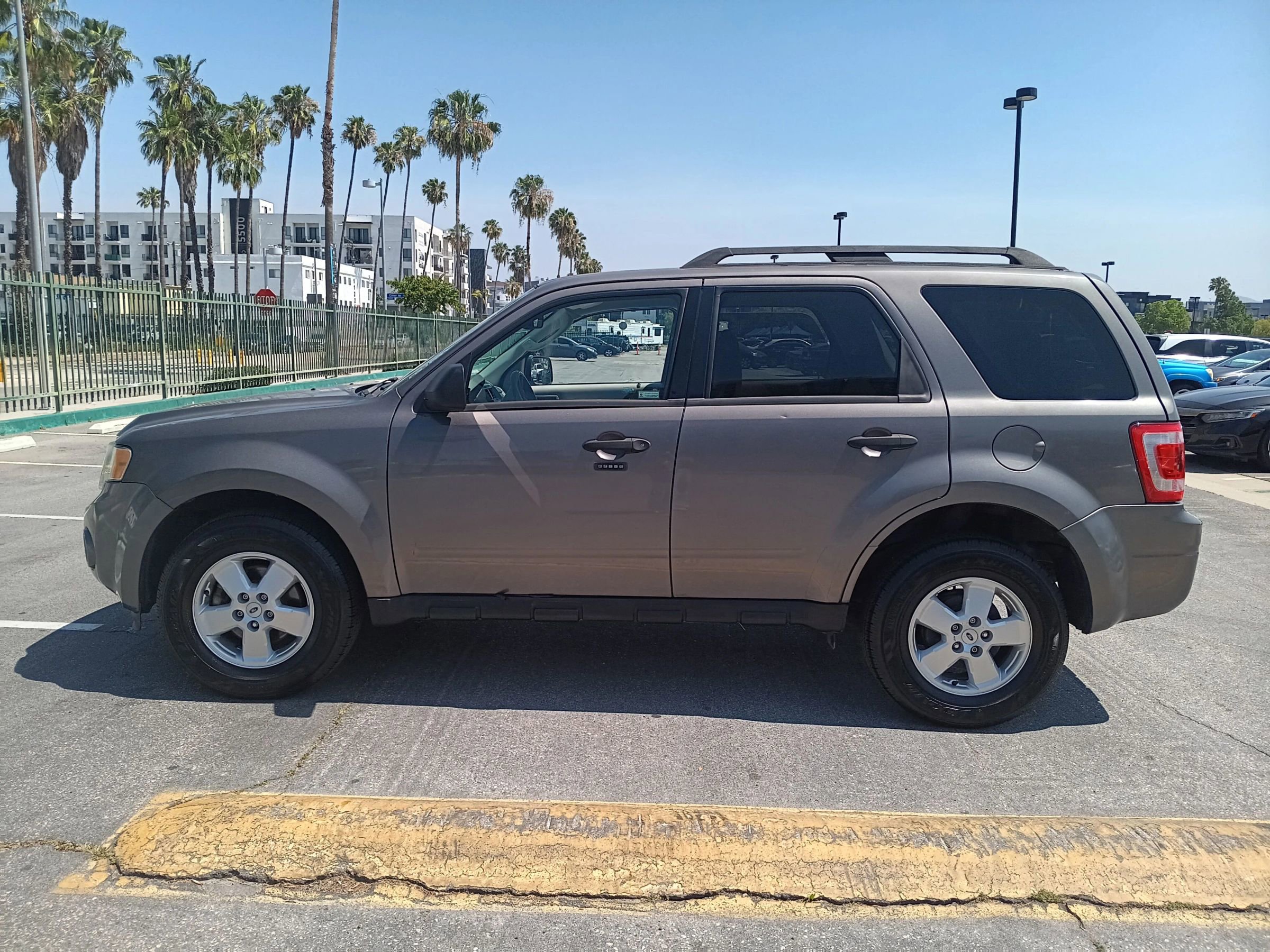Used 2011 Ford Escape XLT FWD image 5