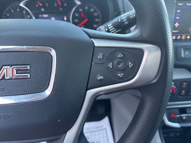 Used 2023 GMC Terrain SLE w/ Driver Convenience Package image 18