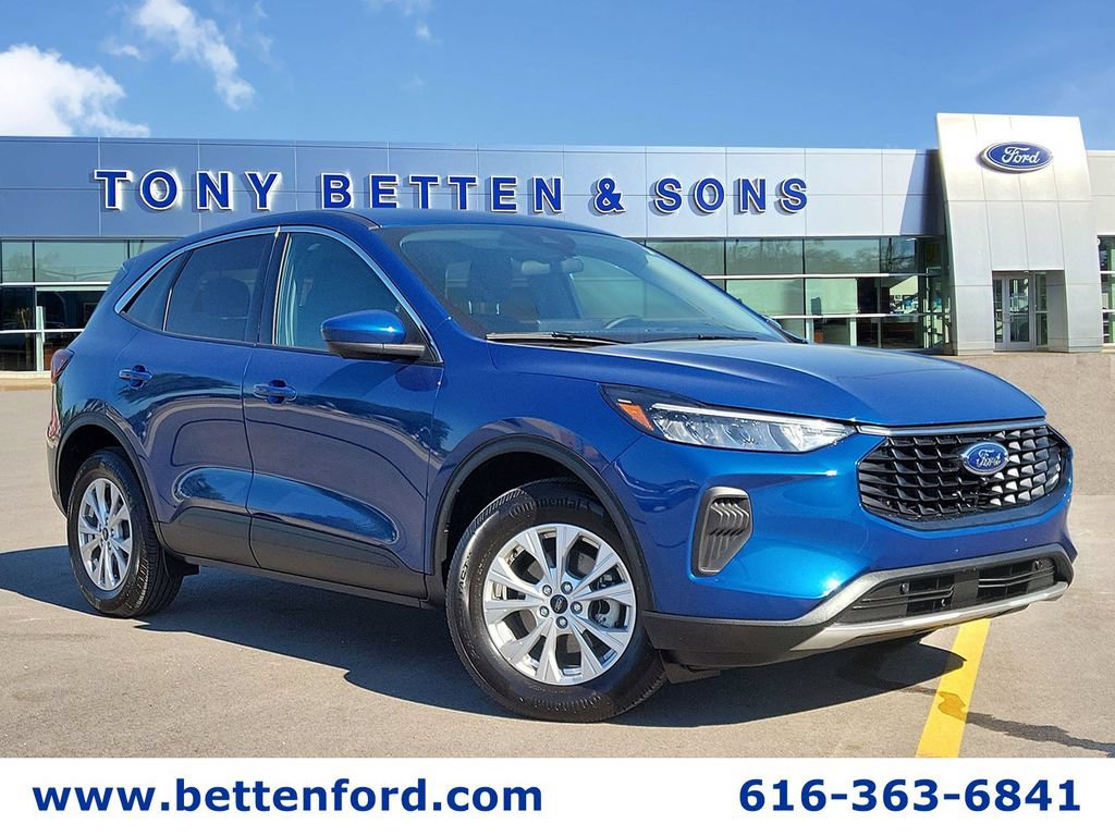 Used 2023 Ford Escape Active w/ Tech Pack #2