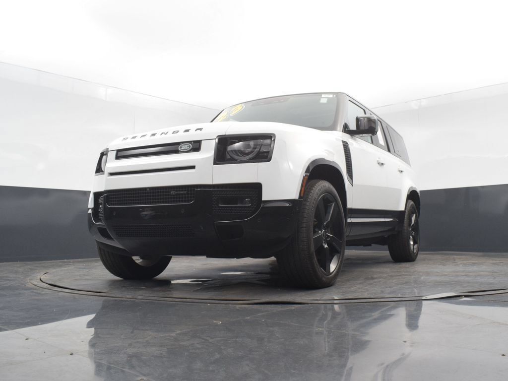 Used 2023 Land Rover Defender 130 X-Dynamic SE AWD/4WD image 46