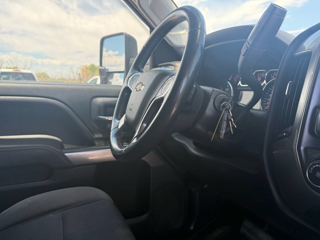 Used 2016 Chevrolet Silverado 2500 LT AWD/4WD image 17