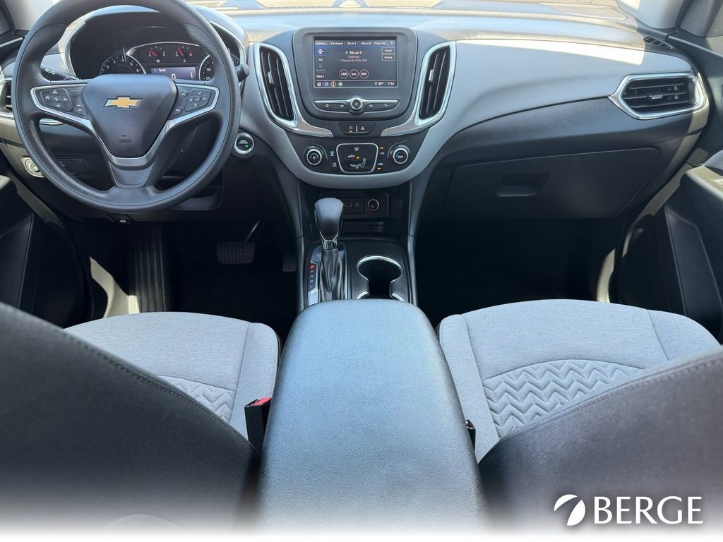 Used 2022 Chevrolet Equinox LS w/ LS Convenience Package AWD/4WD image 17