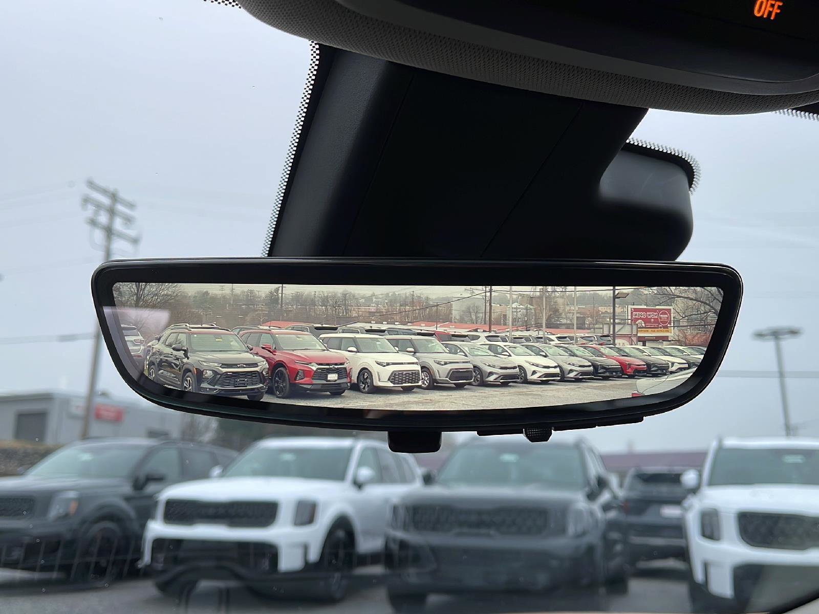 Used 2025 Buick Encore GX Avenir w/ Avenir Technology Package image 22